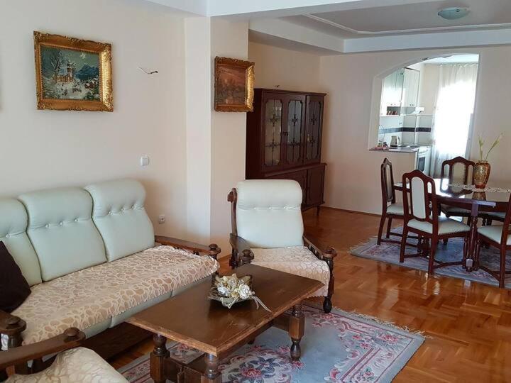 Villa Kraljevski Kumanovo Exterior photo